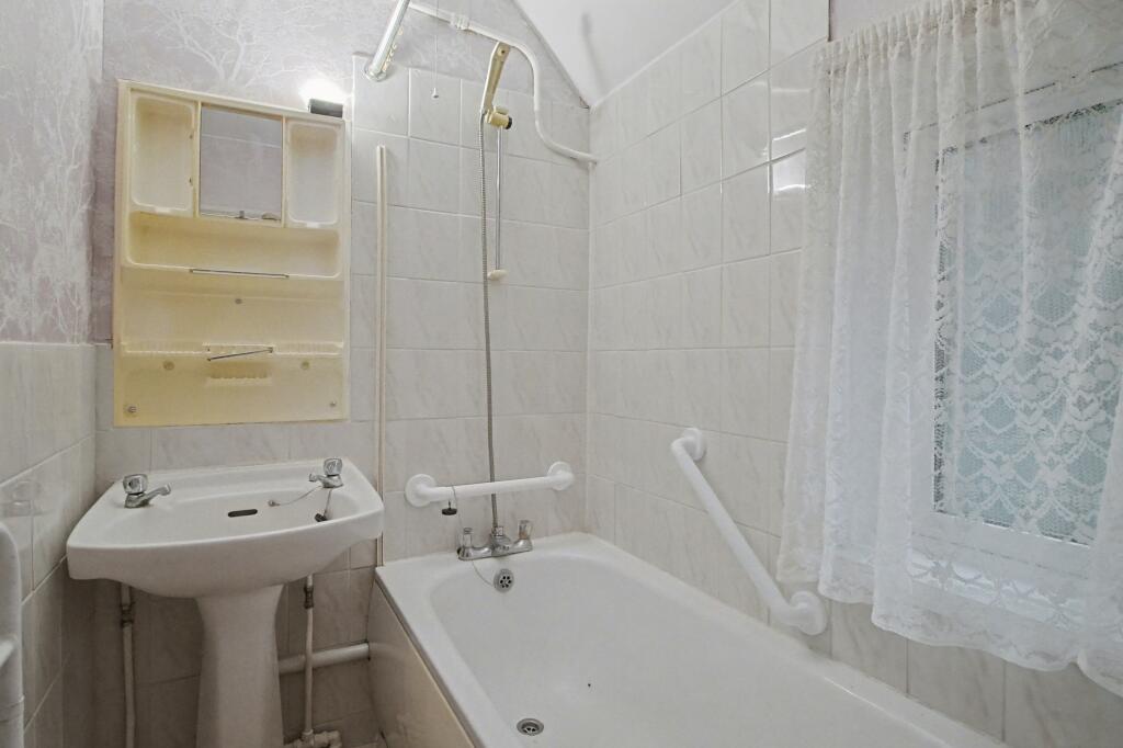 2 The Crescent, Pewsey, Wiltshire, SN9 5DP