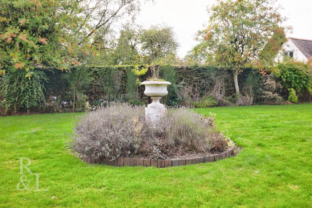 16 Ashby Road (1).jpg