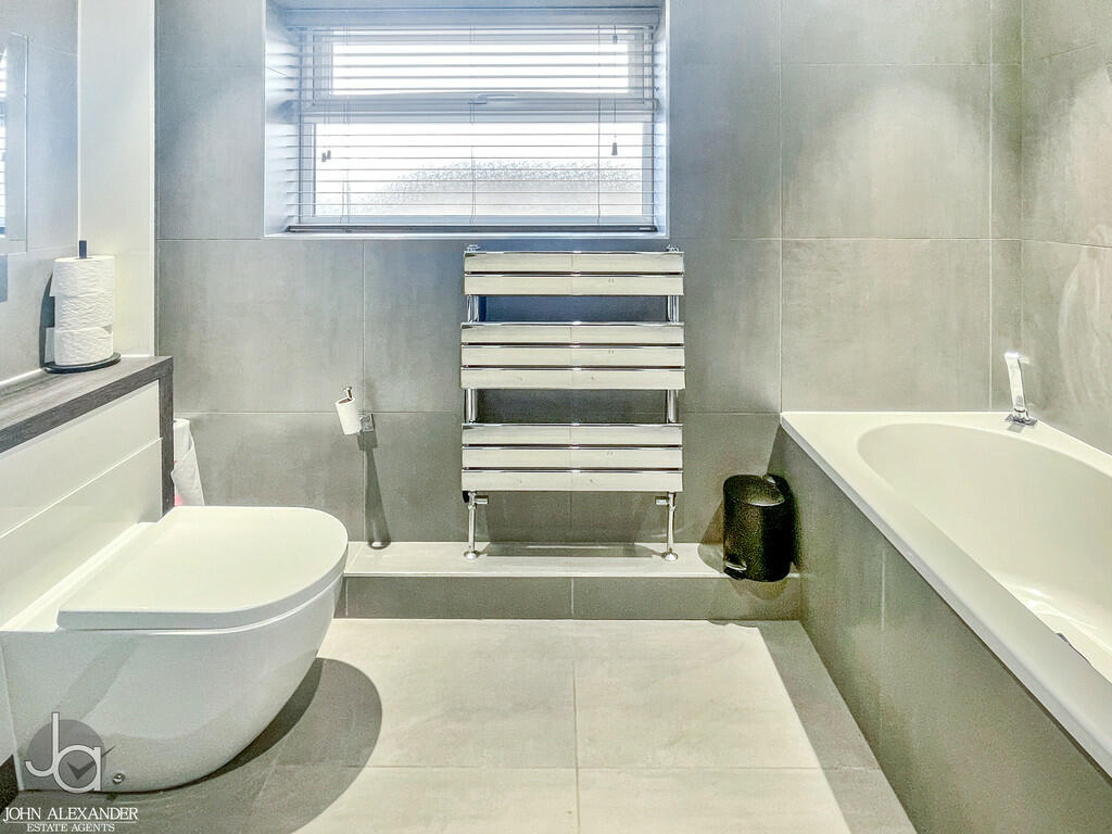 20241015_11223304...