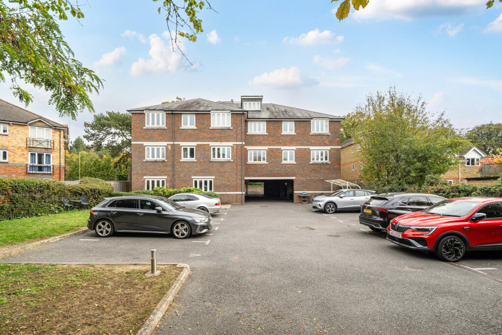 1369905-2-68f22de...