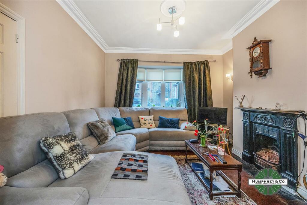 2   Brookdale Road -007.jpg