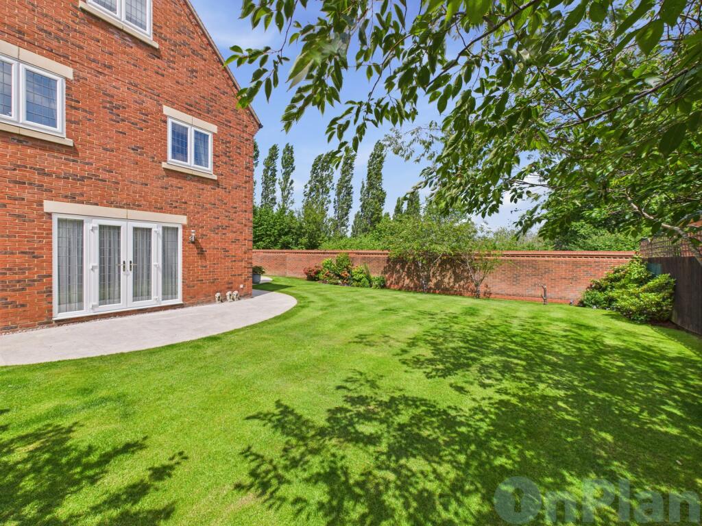 CAM04024G0-PR0030-STILL040