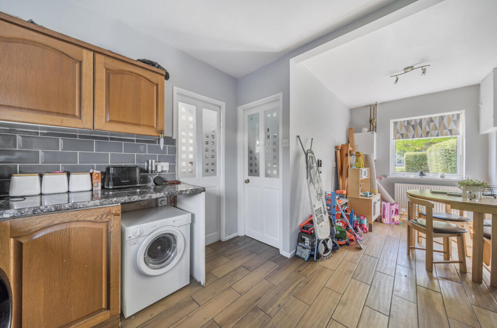 131518836859945d40e03