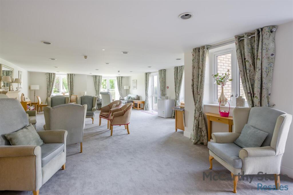 8642767-interior19.jpg