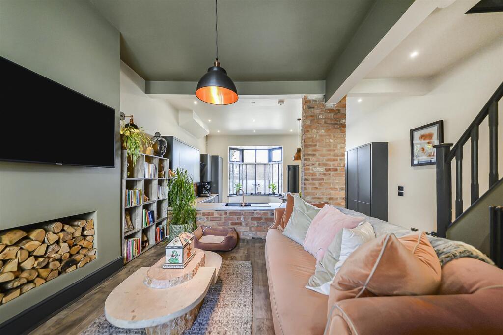 Open Plan Kitchen/Living Area