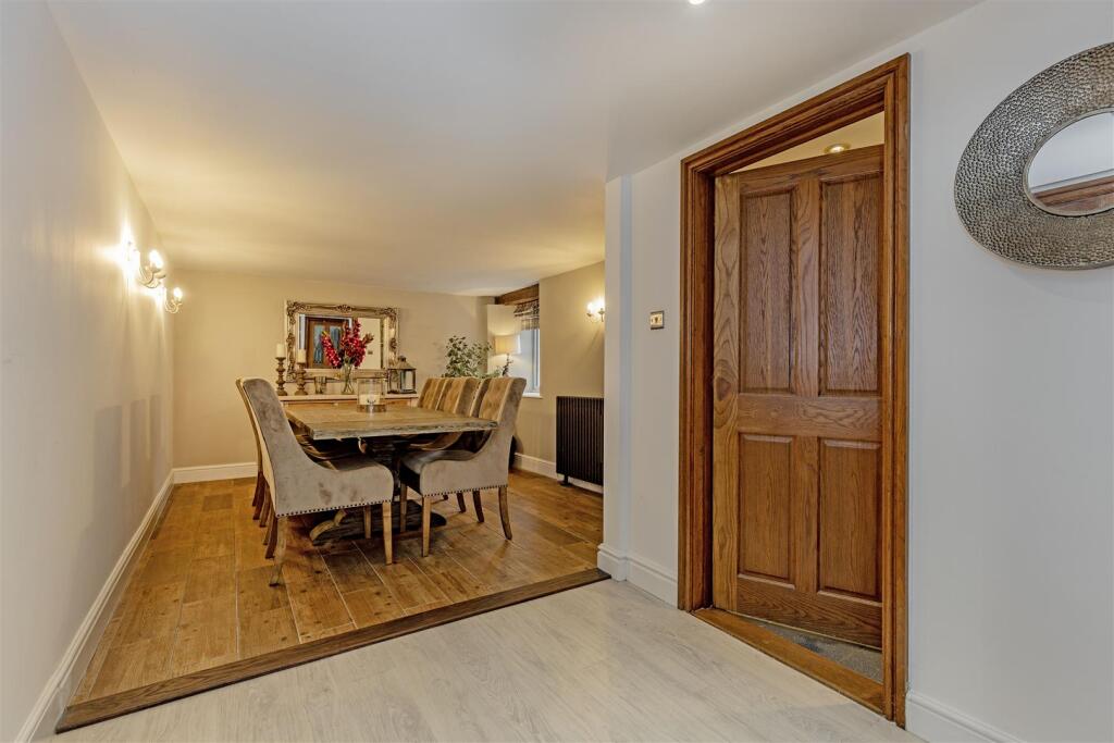 Dining Room-2.jpg