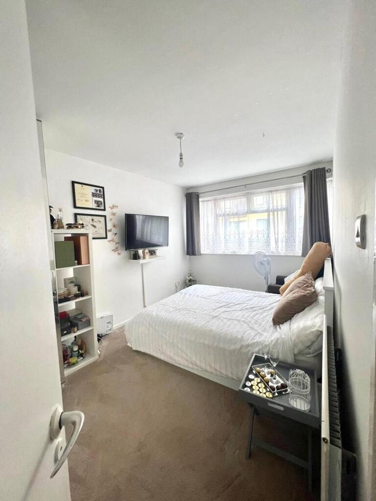 WAS - Bedroom 2.jpeg