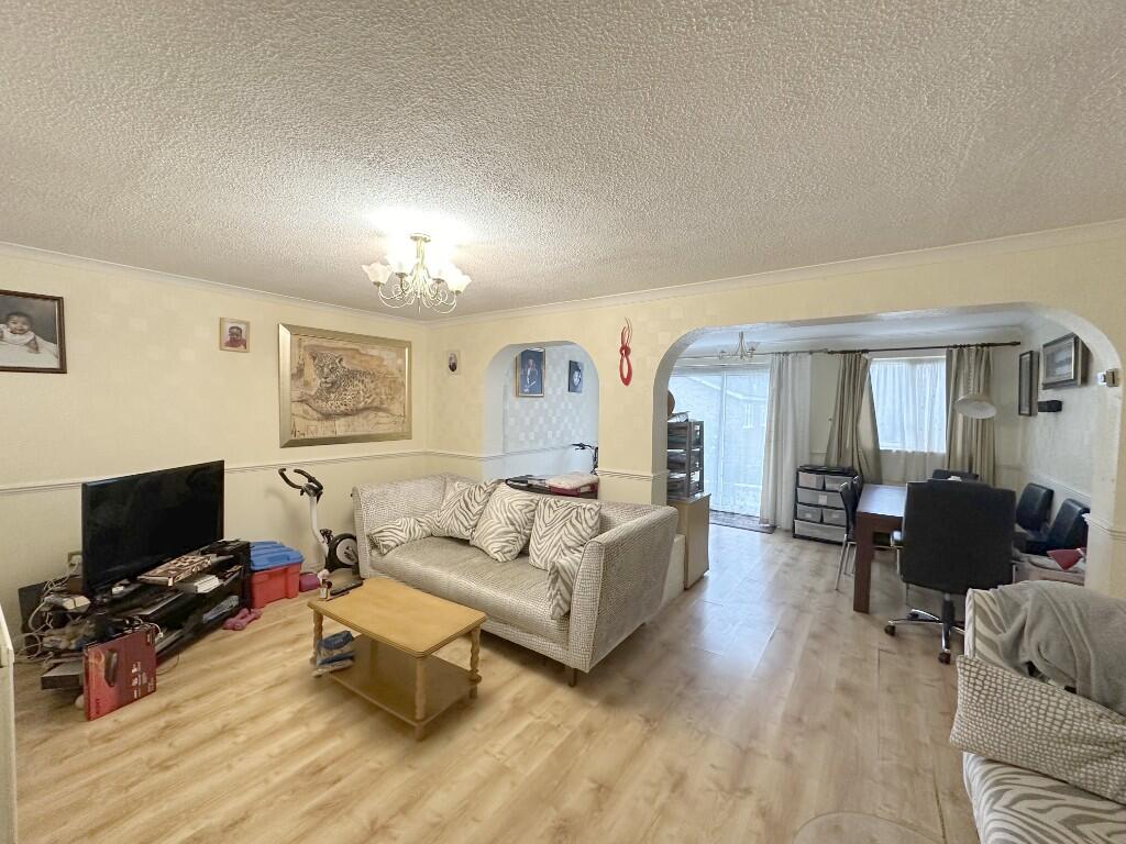 Dual Reception Room 