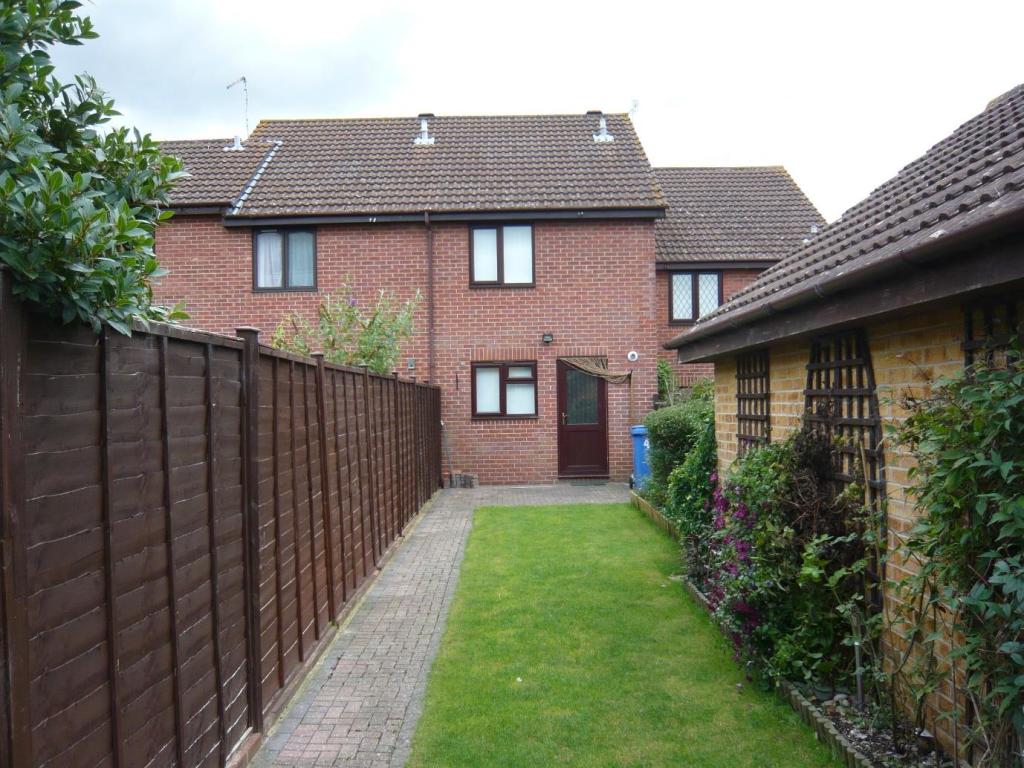 40 Portesham - garden.jpg