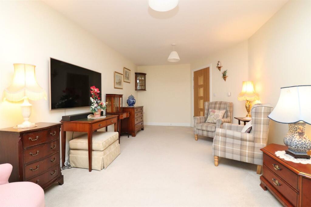living room 3.JPG