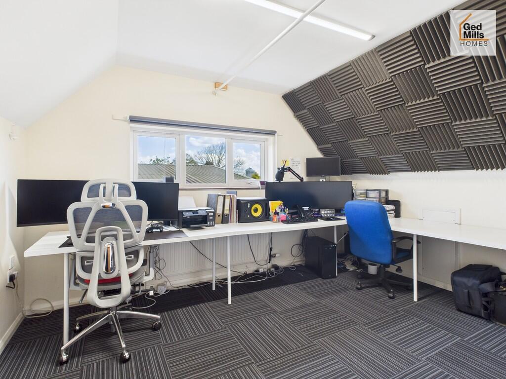 CAM04261G0-PR0039...