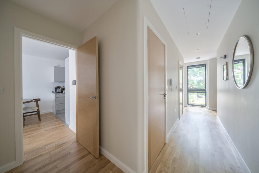 1302073-13-68432e...