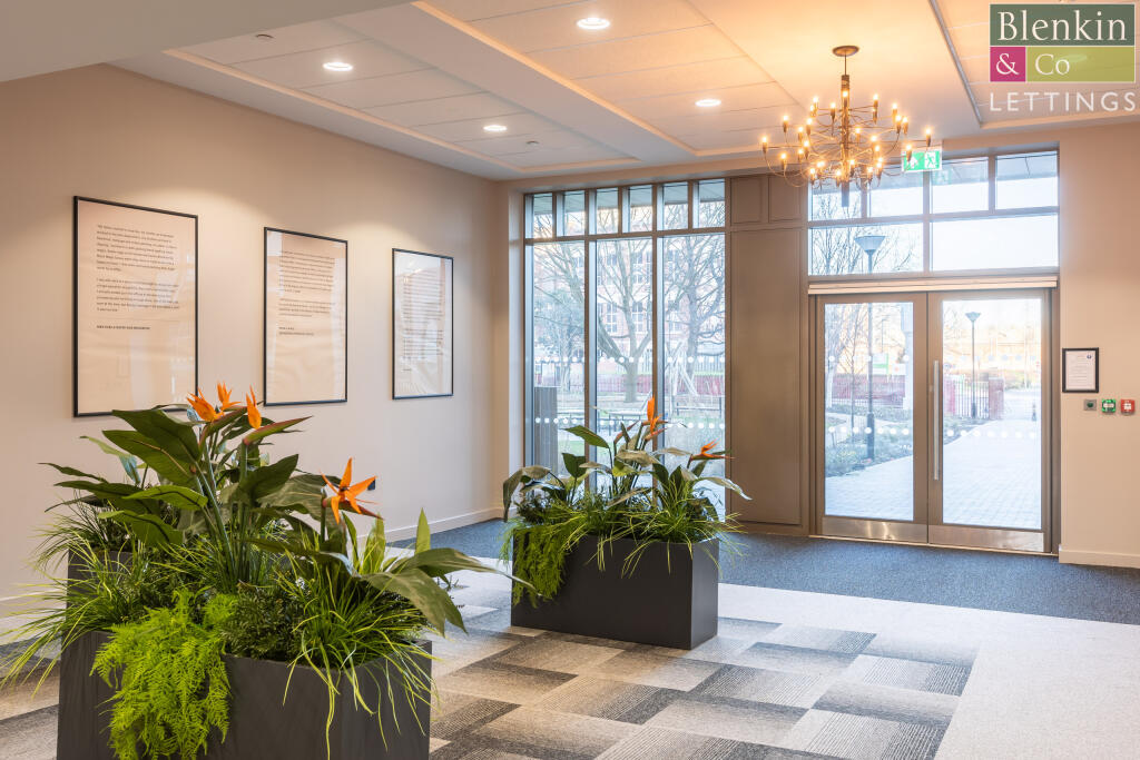 Almond 605 Foyer-2