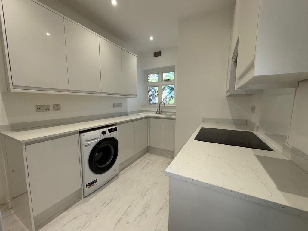 6ElmParkCourtKitc...