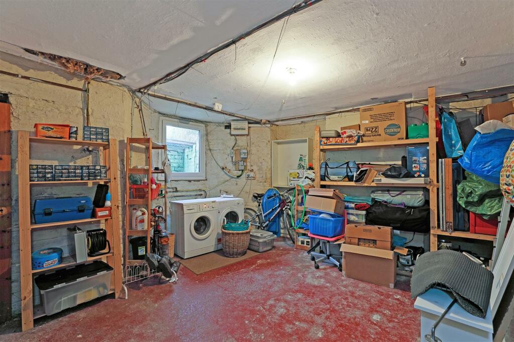 34 St Albun&#39; Aue._20. Photoneg.co.uk.jpg