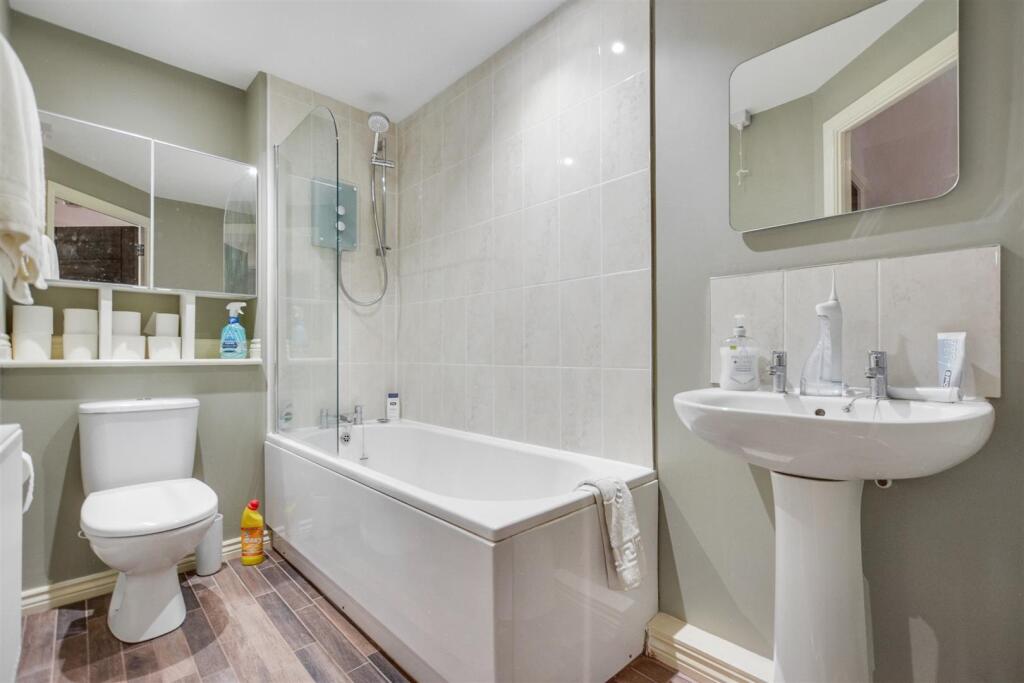 Bathroom.jpeg