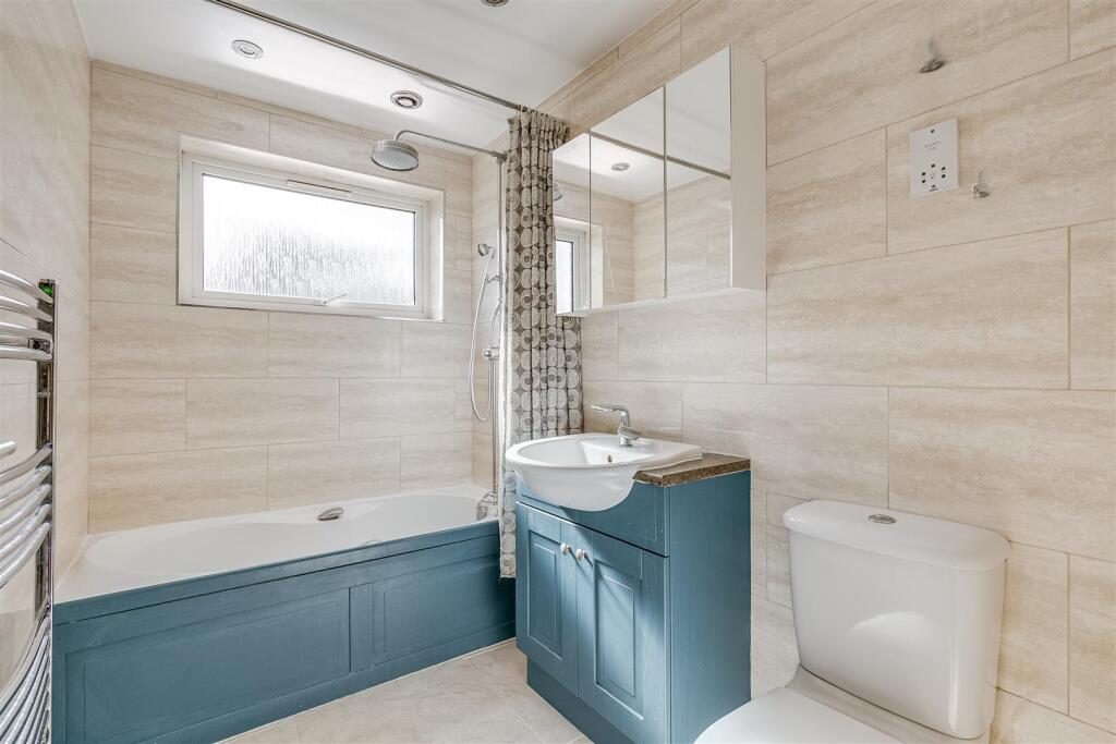 Halsey Drive 120-34.jpg