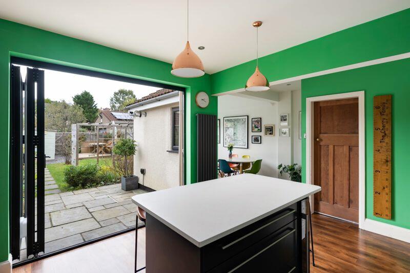 Kitchen/Breakfast Room