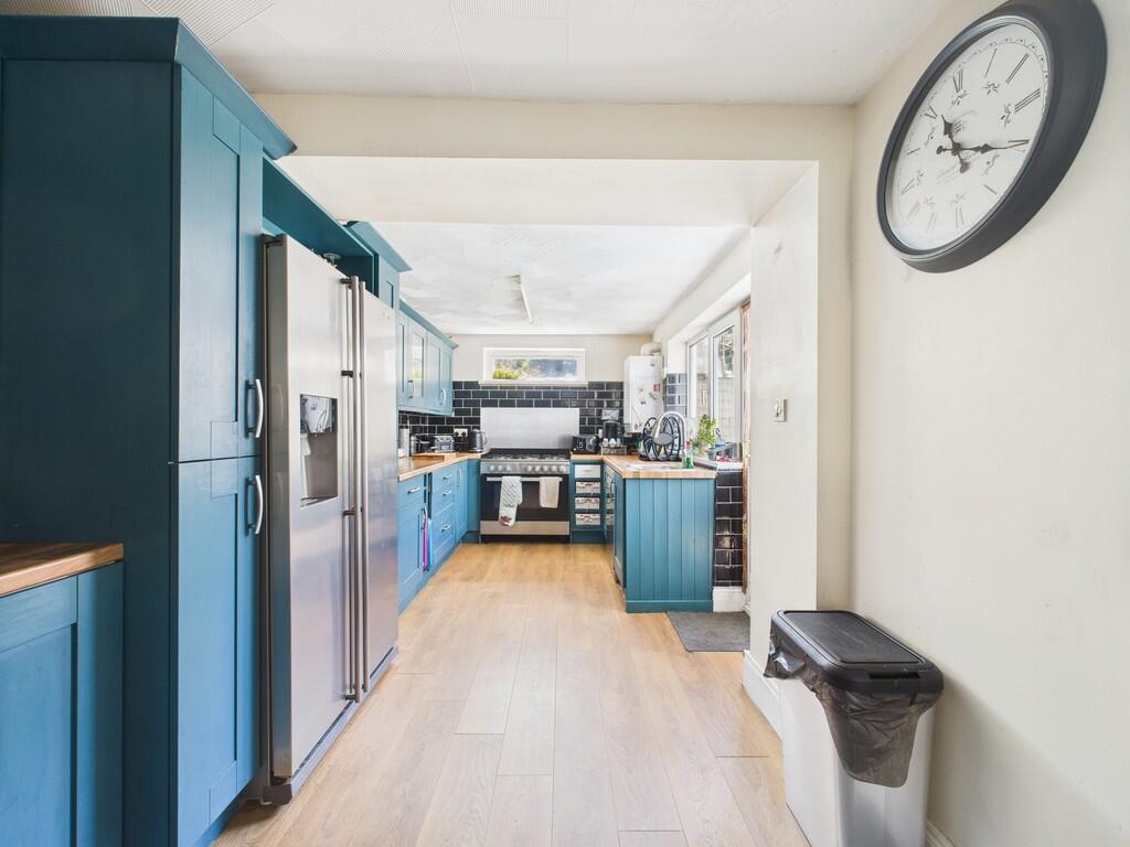 CAM02089G0-PR0524...