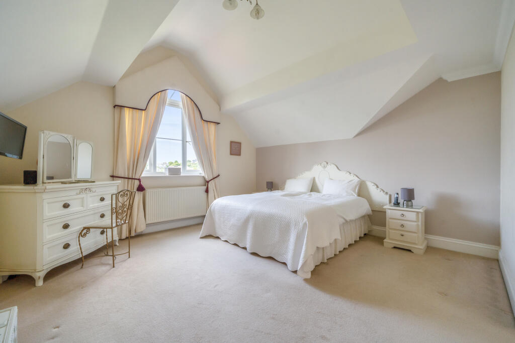 1301851-15-684bfdd19f72f