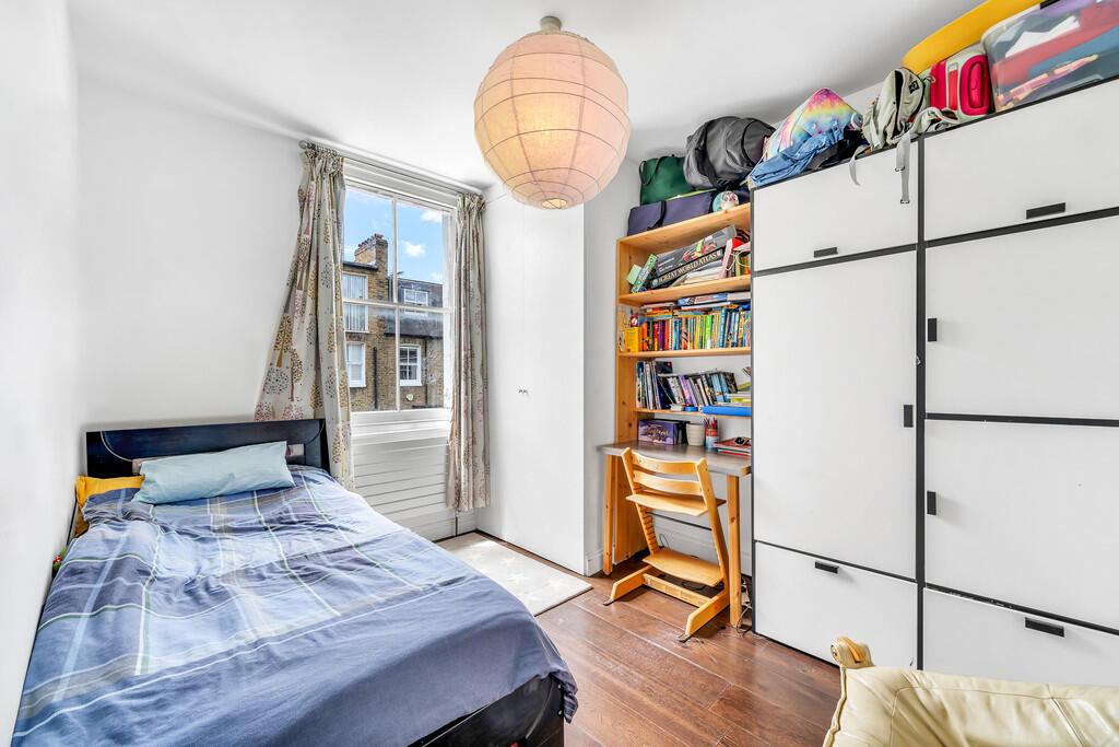 Upcerne Road, SW1...