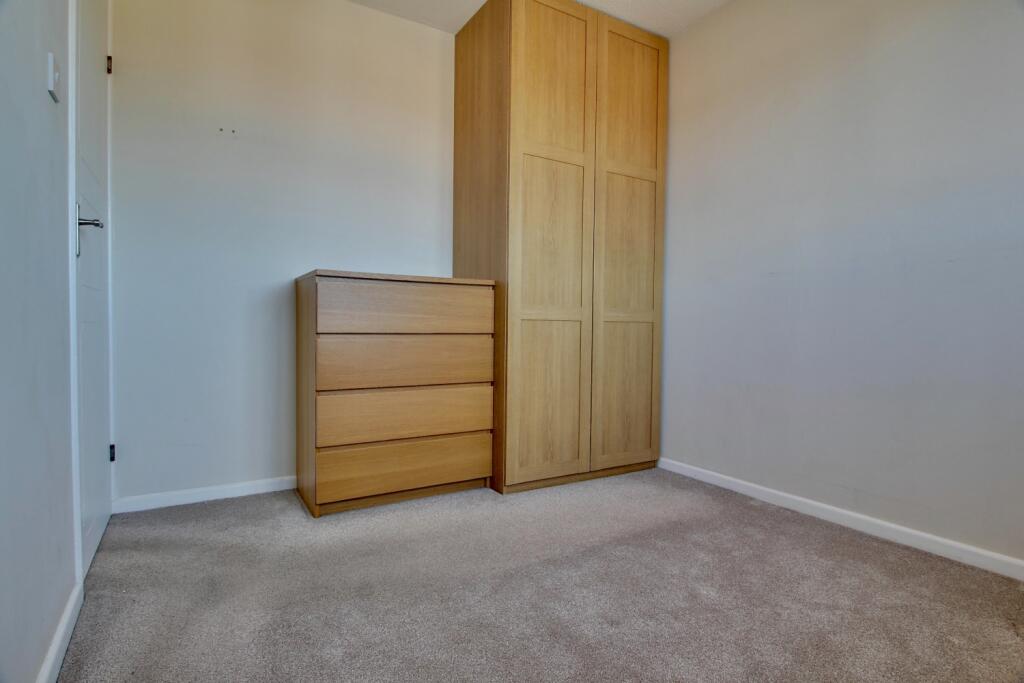 Bedroom 2 - reverse view