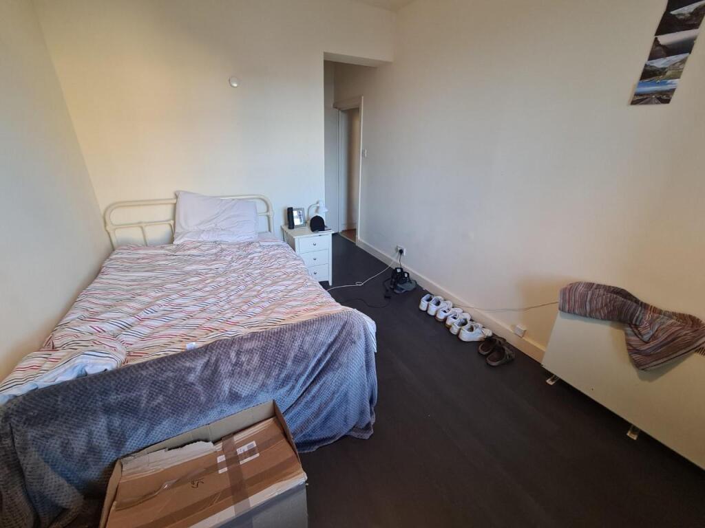 bed5.jpg