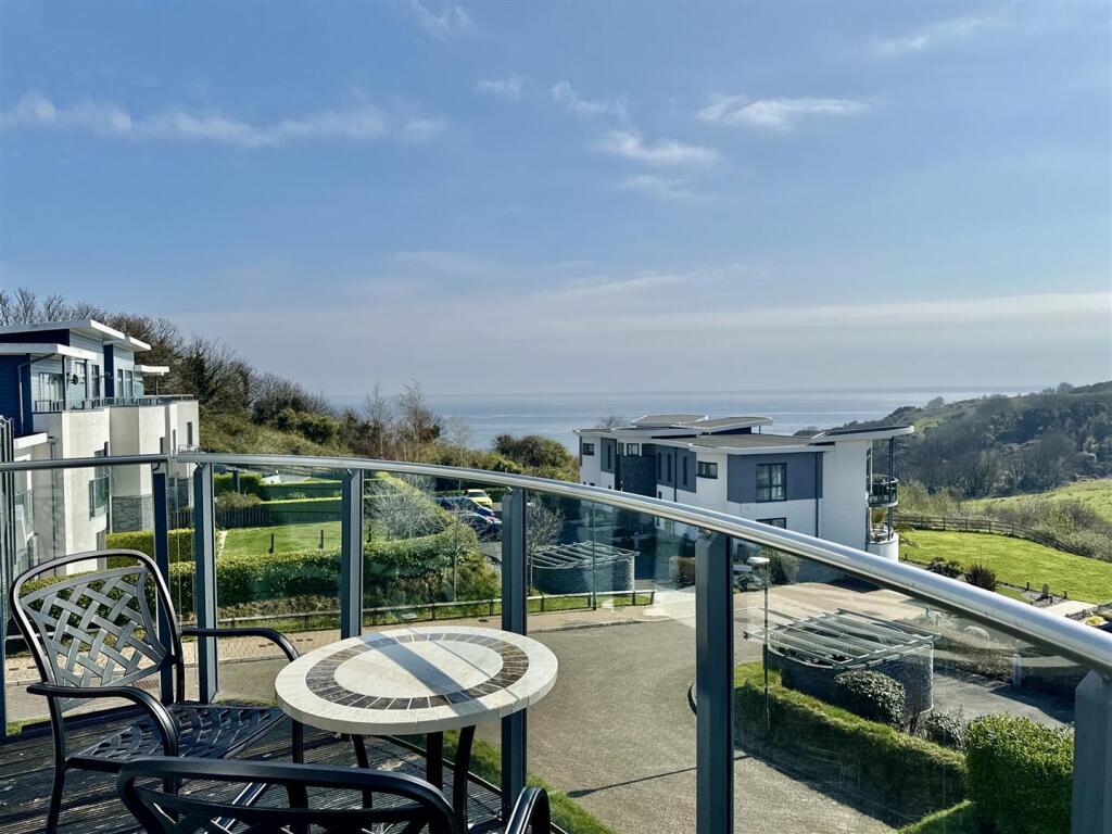 Bedroom 1_Balcony.jpeg