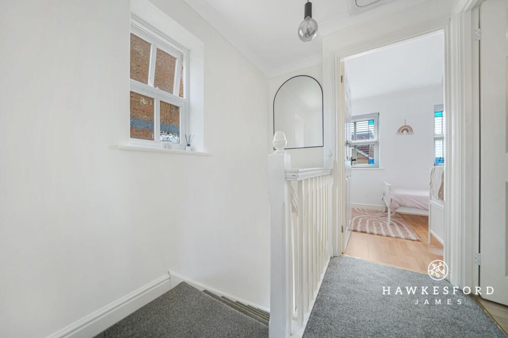 Meteor Close, Sittingbourne - Landing