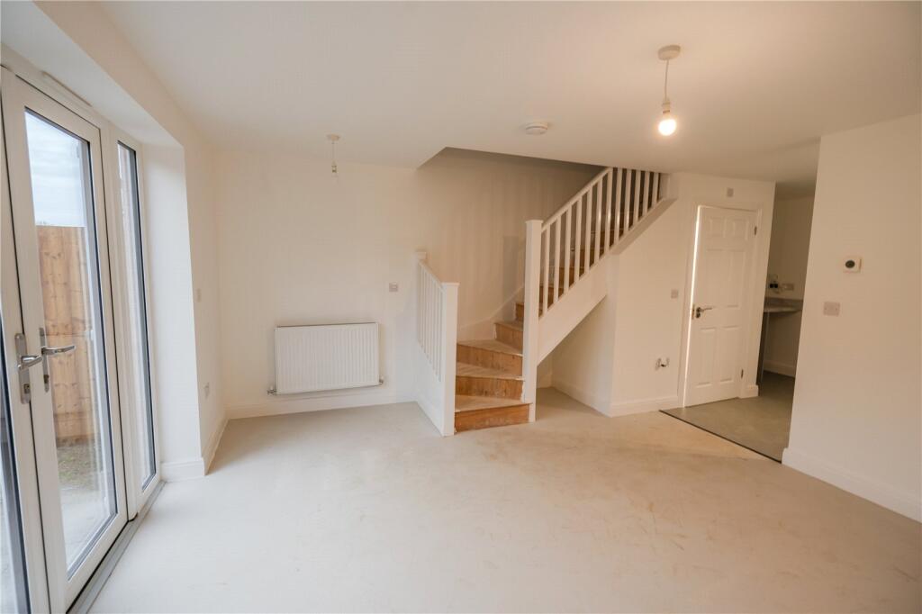 Living Room (2)