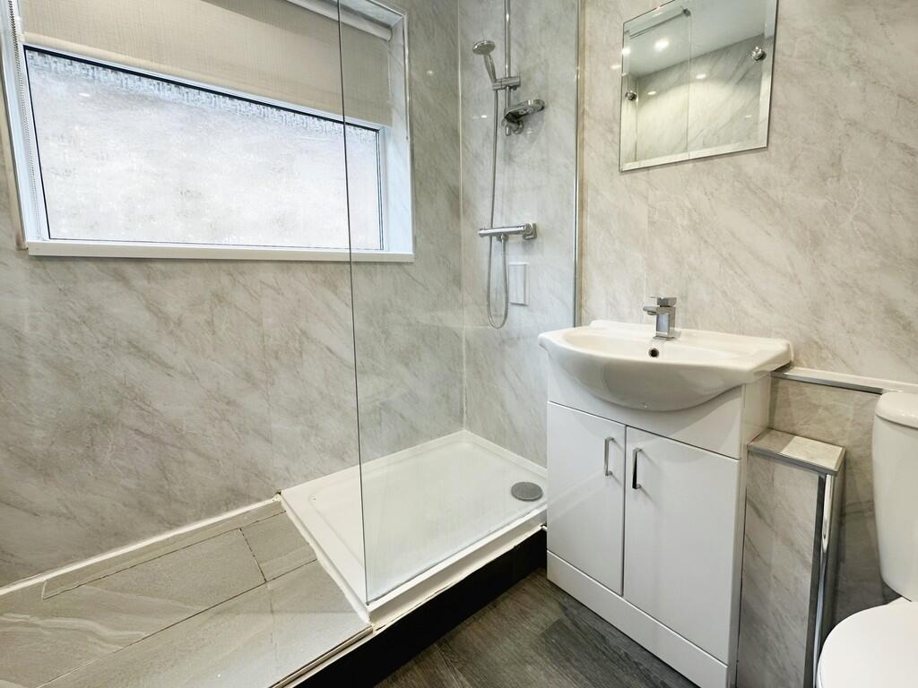 e3e19b57-Shower 2...