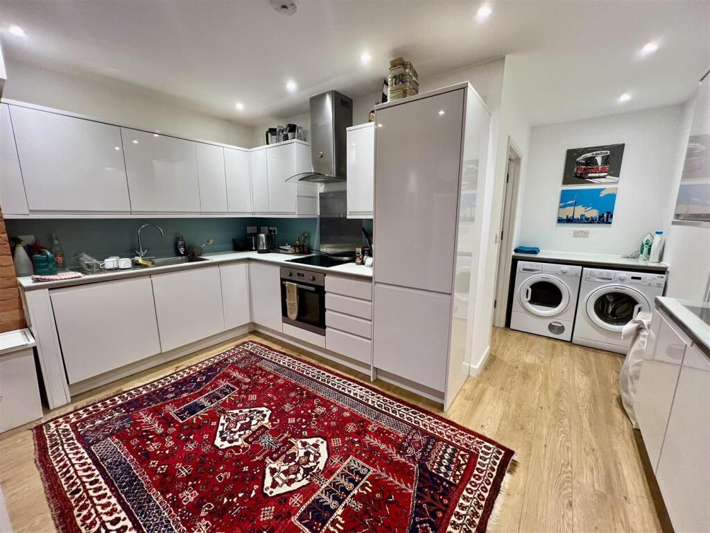 110a Queens Road, BRIGHTON