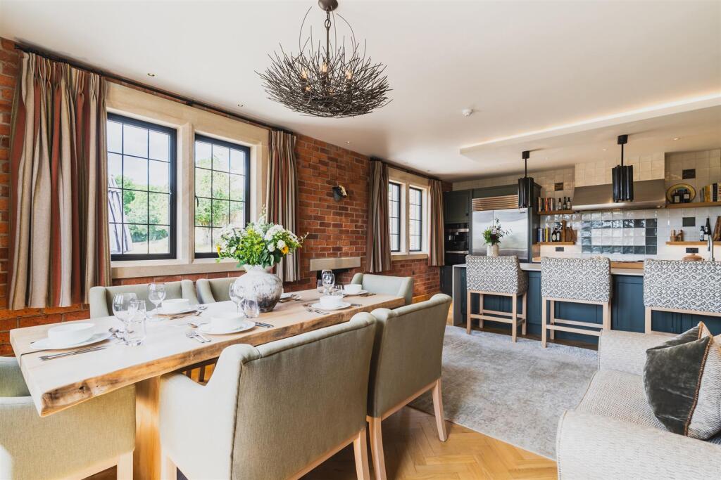 Dining Kitchen