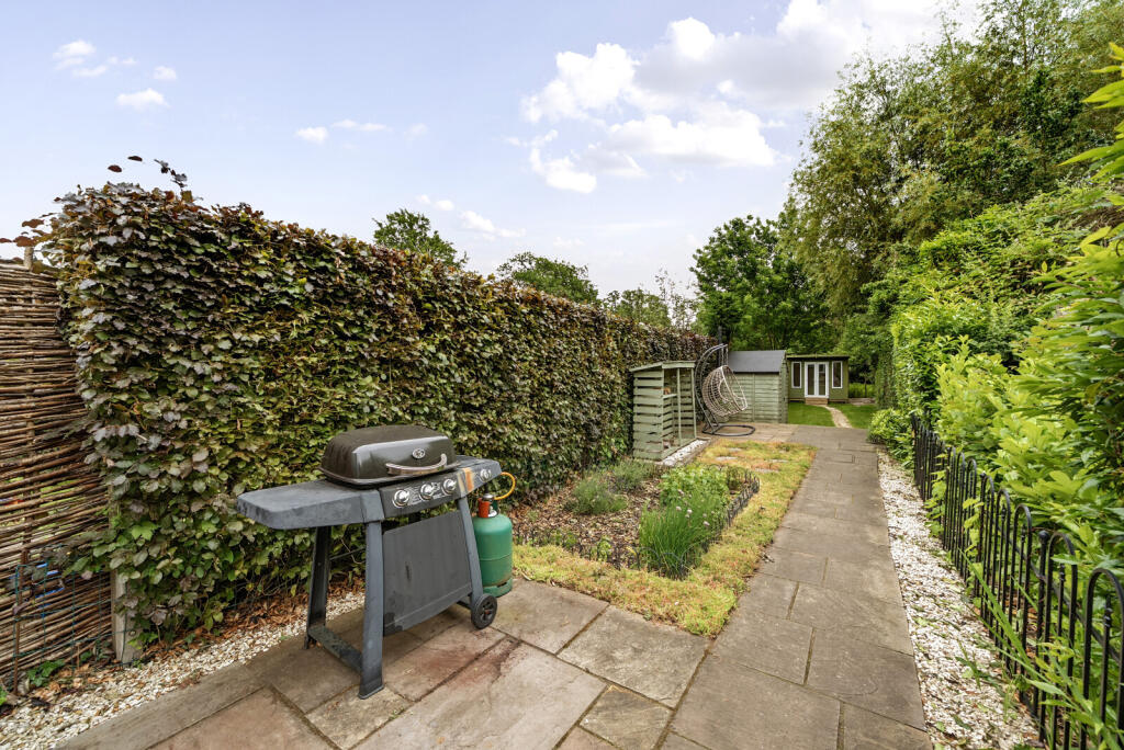 1305937-5-6849477...