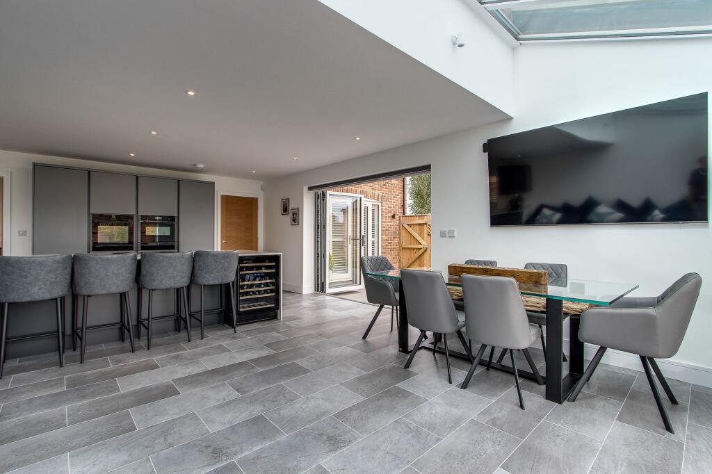 Kitchen/Dining/Sun Room