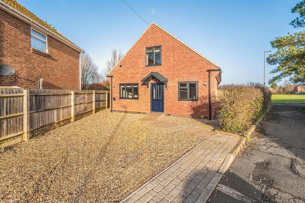 3a Plank Houses, Towcester