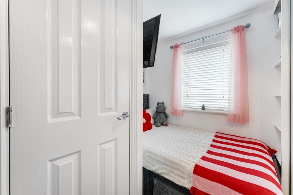 18 Porchester Road-2.jpg