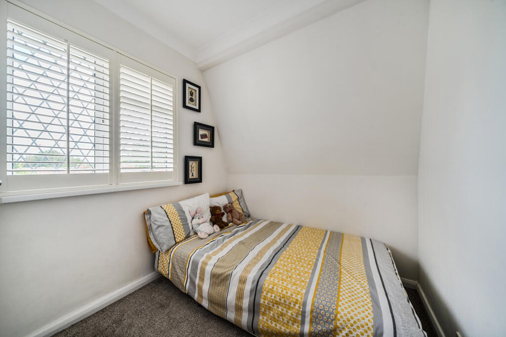 1332665-12-688ca8...