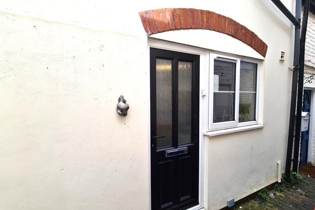 45B High Street