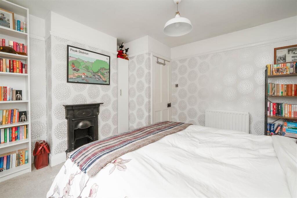 Bedroom2-4.jpg