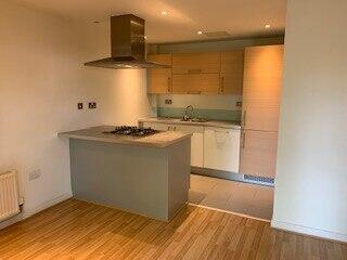 Queen Mary Avenue, E18