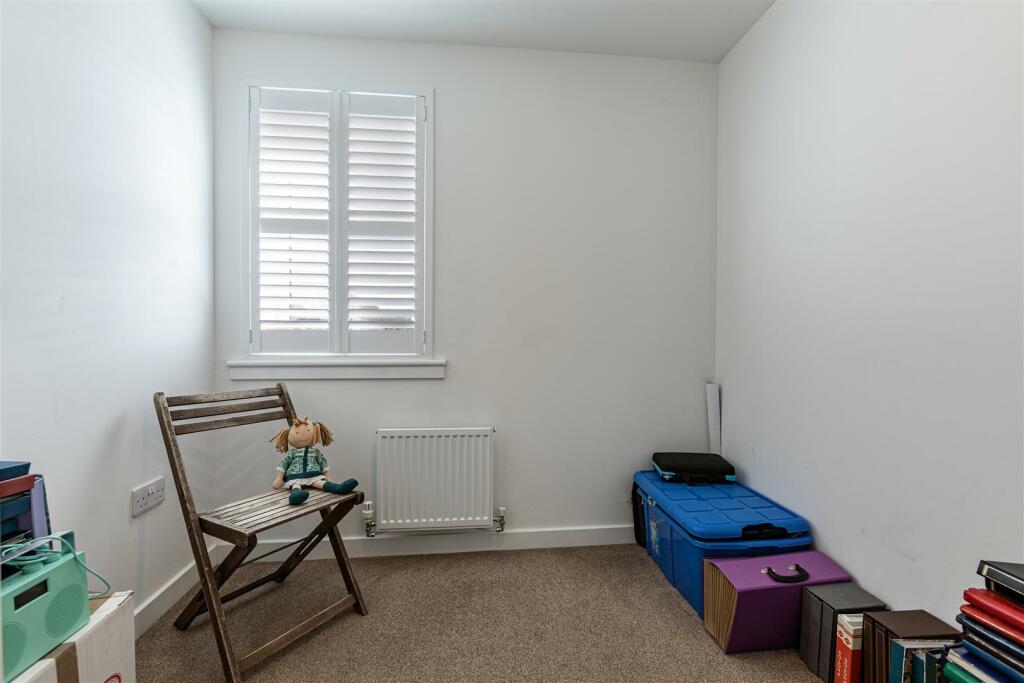 8 Knoll Park Place Galashiels 26.JPG
