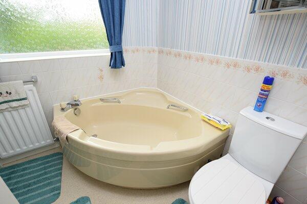 bath &amp; shower room