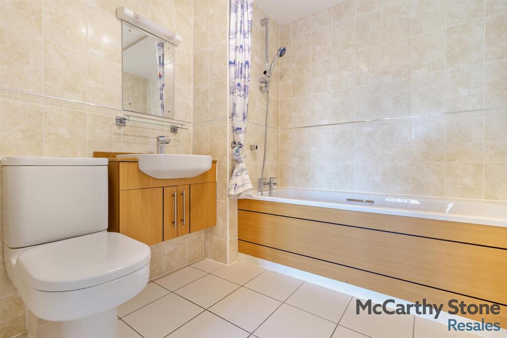 Ensuite
