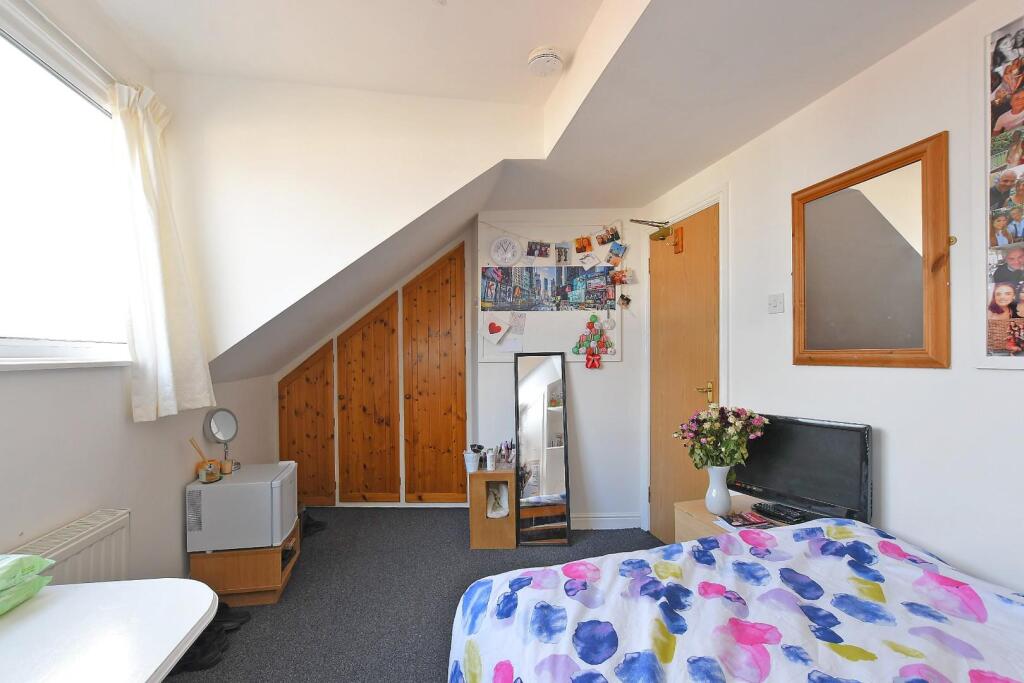Bedroom 5
