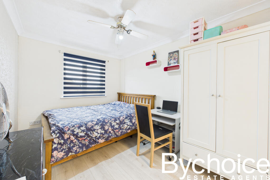 CAM05454G0-PR0063-STILL014