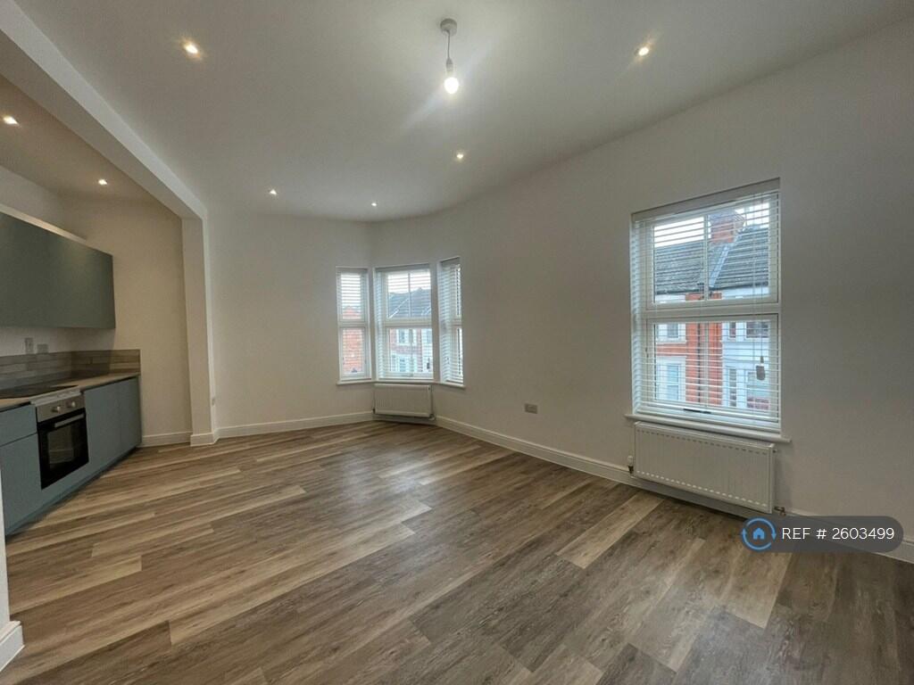 Lounge And Kitchen Area 