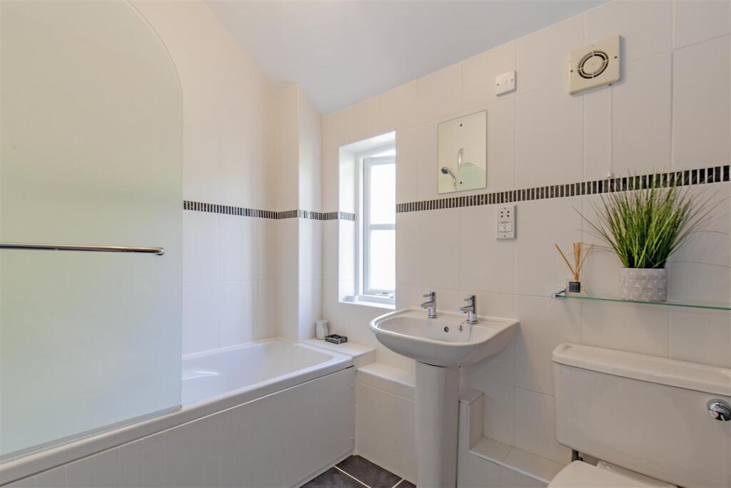 Bathroom-2.jpg