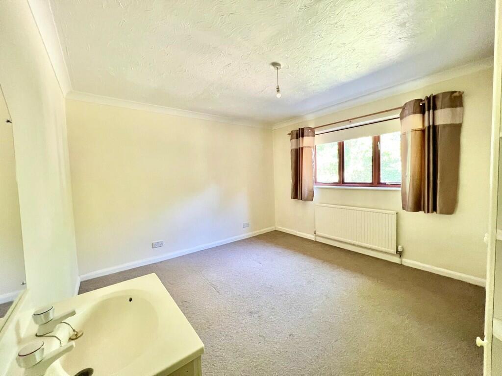 Second bedroom