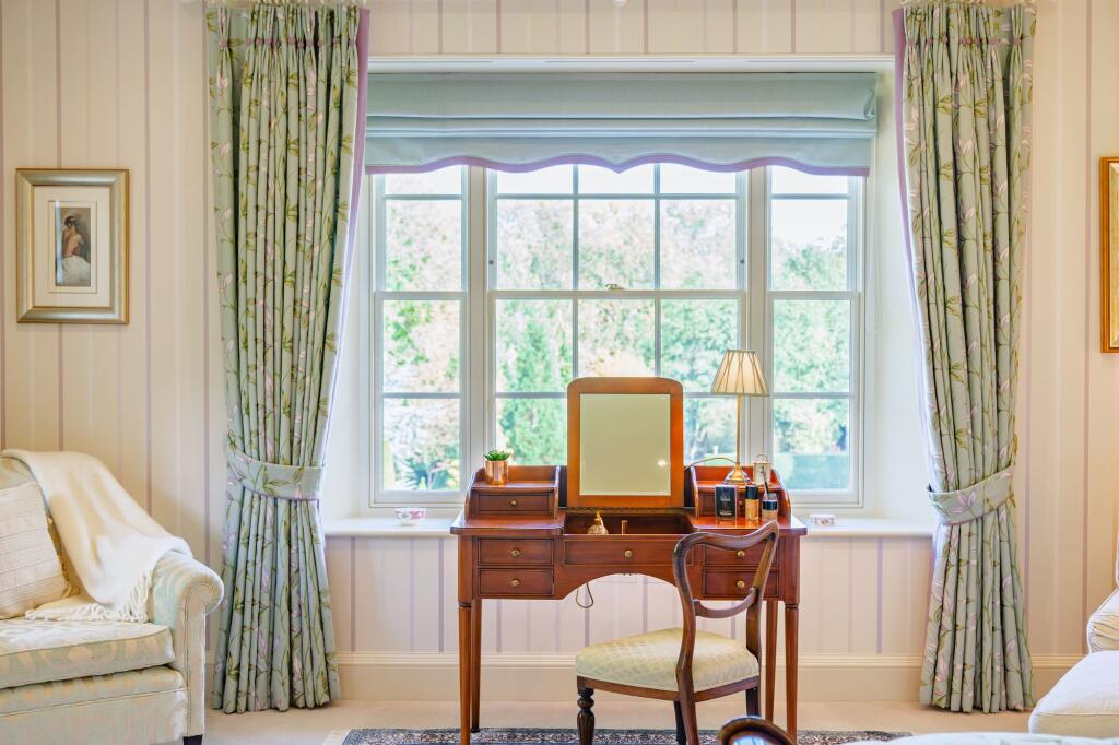 Light and Bright Dressing area
